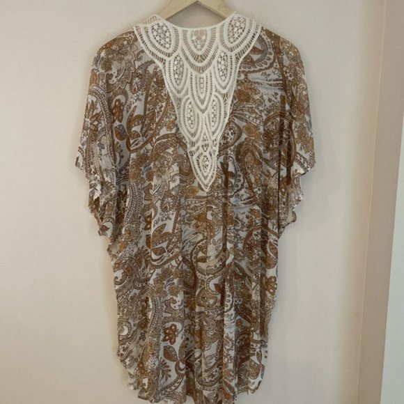 CURE. Woman's L Paisley Print Sheer Kimono Shrug with Crochet Detail Beige - Picture 4 of 8